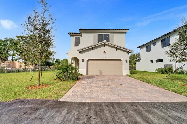 Building Photo - 13145 Addilyn Ct