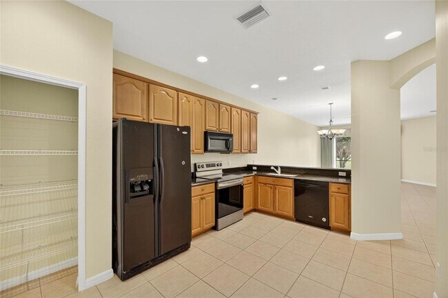 Building Photo - 5845 Sunset Falls Dr