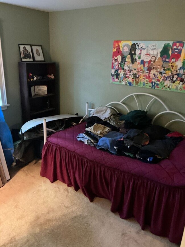 Building Photo - Large 2 bedroom 2 bathes condo