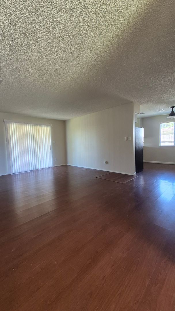 Building Photo - 7338 Hayward Dr