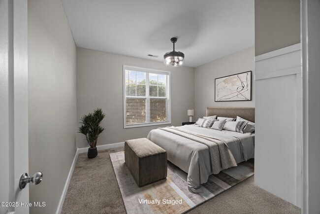 Building Photo - 204 N Brig Dr
