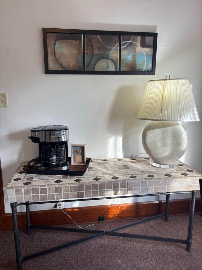 Building Photo - 2119 Lasalle St