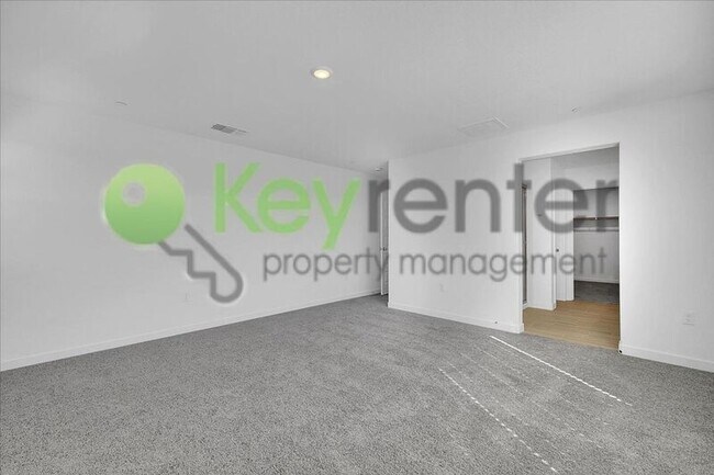 Building Photo - 2061 Hesperian Dr