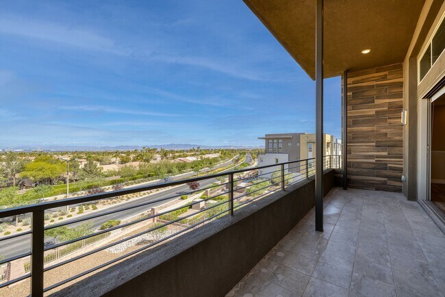 Building Photo - 55 or Older - Guard Gated Community in Sum...