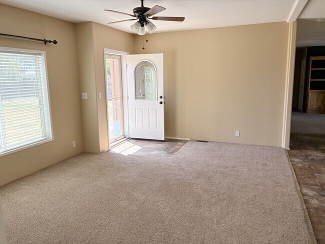 Building Photo - Beautiful 3 Bed, 2 Bath Home in Idaho Falls, Idaho!