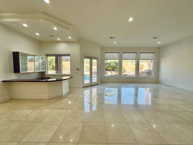 Building Photo - Stunning home with pool in prestigious Eagle Hills!