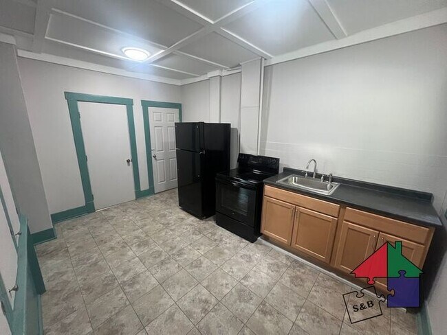 Building Photo - First Floor 1BR in Montpelier - Pets Negotiable!