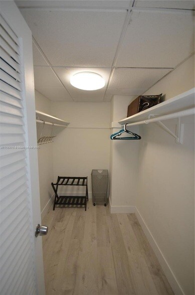 Building Photo - 3801 S Ocean Dr