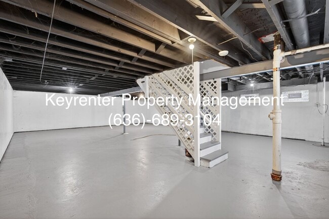 Building Photo - Updated 3-Bedroom Home with Fenced Yard in Florissant