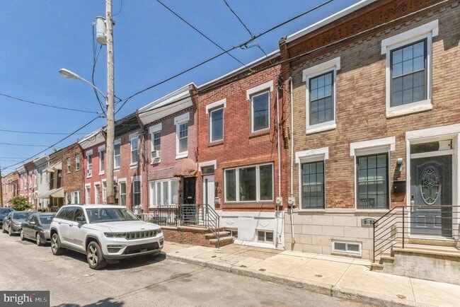 Building Photo - 2035 Mountain St