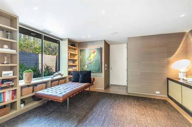 Building Photo - 2845 Lee St