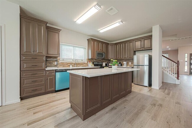 Building Photo - 3042 Crestbrook Bend Ln