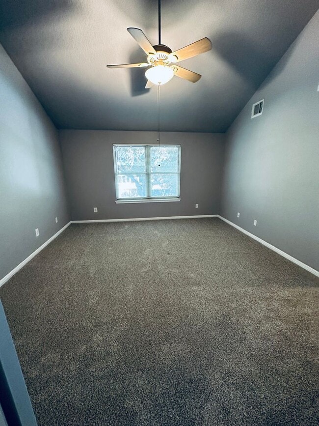 Building Photo - Cimarron Trails