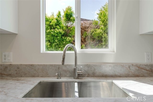 Building Photo - 11911 Stagg St