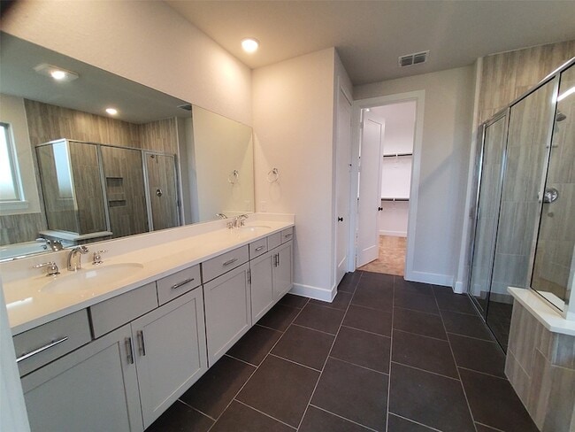 Building Photo - 20814 Flat View Dr