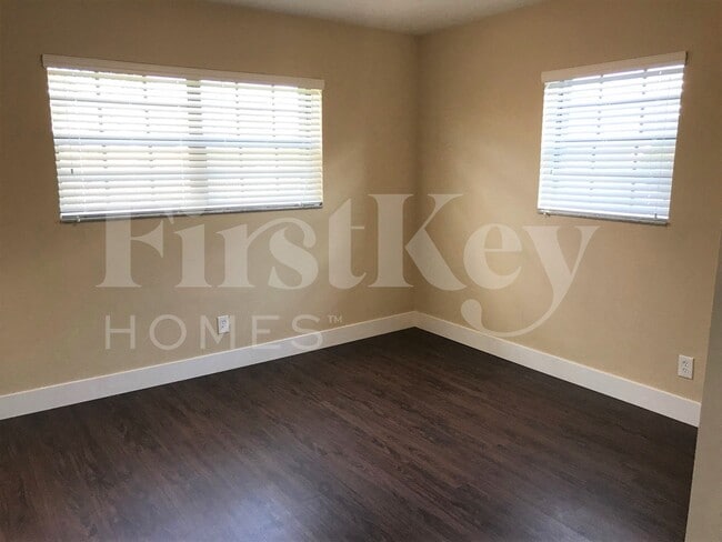 Building Photo - 1420 NW 176th Terrace