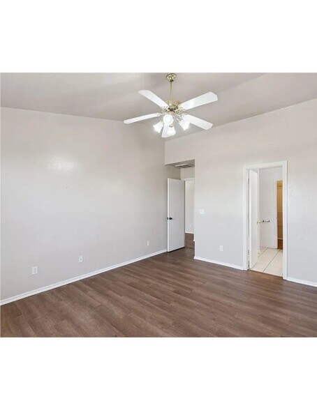 Building Photo - 602 Welston Cir