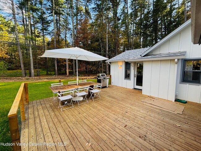 Building Photo - 299 Wittenberg Rd