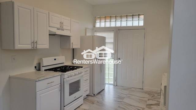 Building Photo - 517 Wabash Ave NE