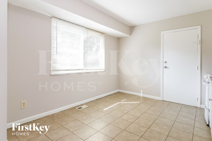 Building Photo - 11448 Raphael Pl