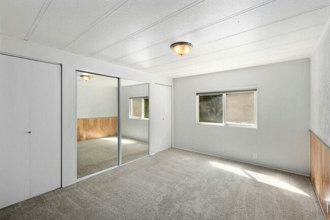 Building Photo - 14510 S Lake Crabapple Rd