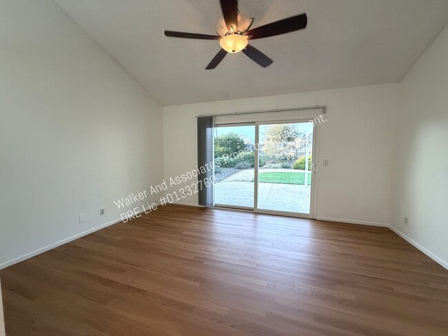 Building Photo - 4445 Via Santa Maria