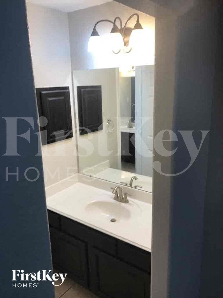 Building Photo - 14623 Castle Cove Ln