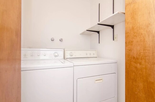 Building Photo - 1764 Clear Creek Dr