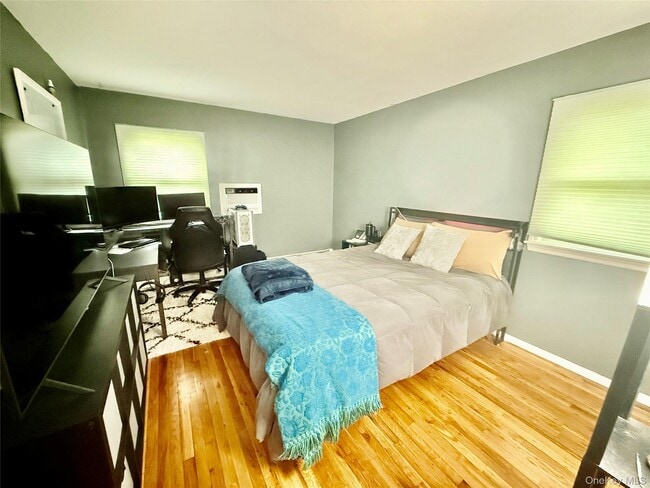 Building Photo - 22 Van Wicklen Ct