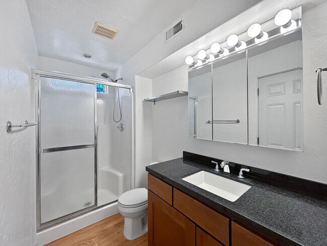 Building Photo - Beautiful 3BD/2BA House in El Cerrito w/ W...
