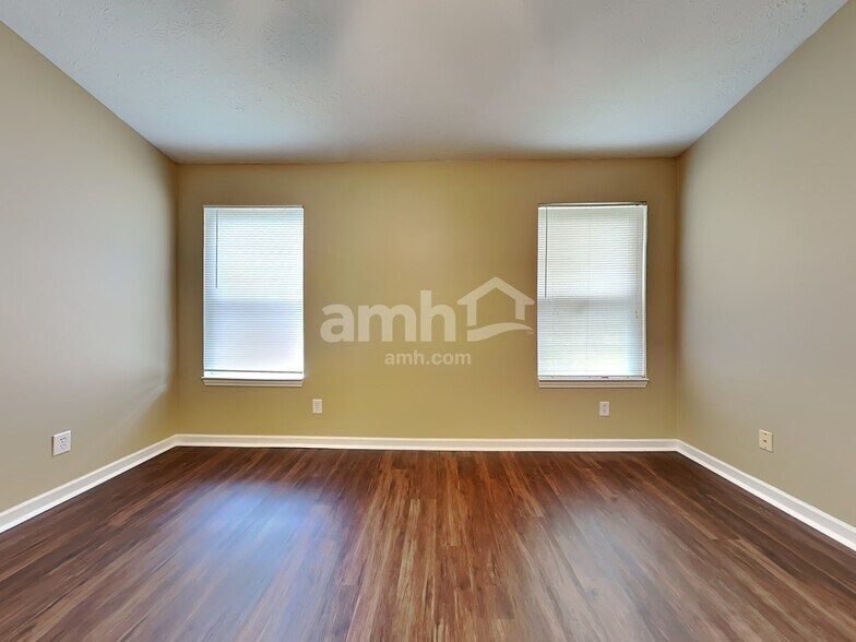 Building Photo - 2508 Monarchy Ln