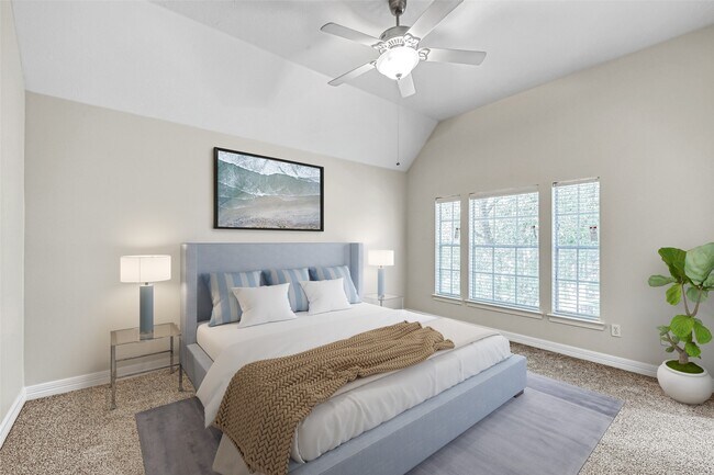 Building Photo - 18 Turtle Creek Manor