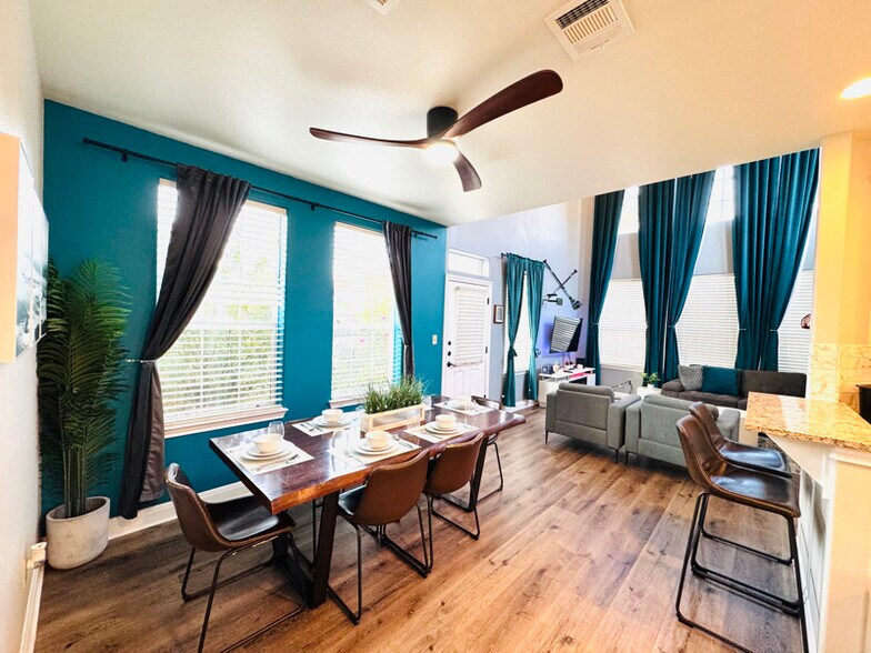 Building Photo - 2801 Goodwin Ave