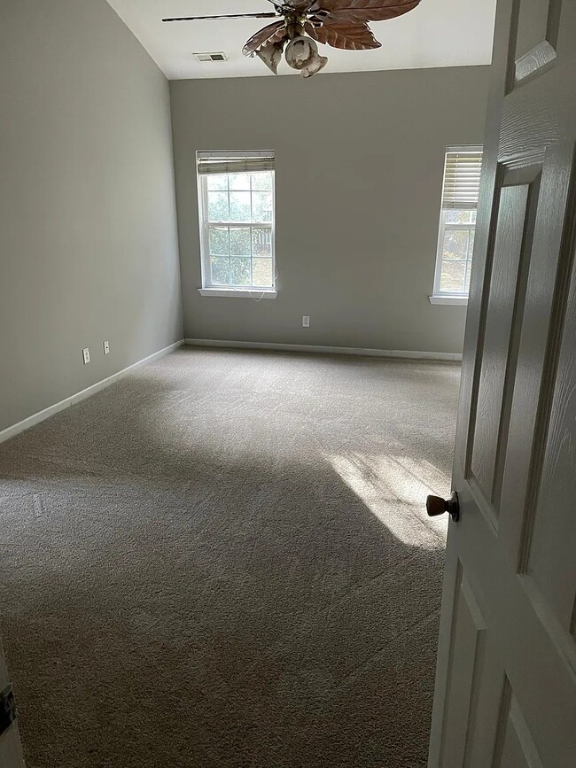 Building Photo - 4006 Raven Rock Ct