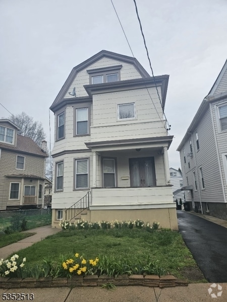 Building Photo - 46 Olive St