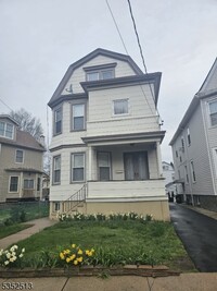 Building Photo - 46 Olive St