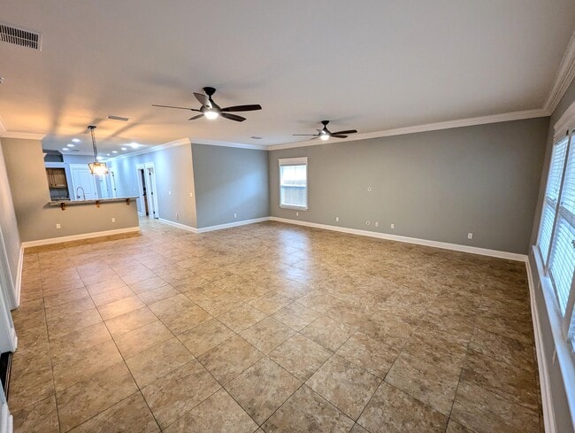 Building Photo - 116 Alder Ave SE