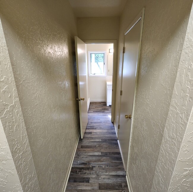 Building Photo - 1125 Williams Rd