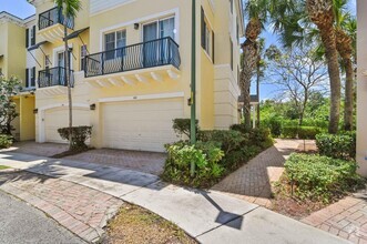 Building Photo - Northwest 38th Circle, Boca Raton, FL 3343...