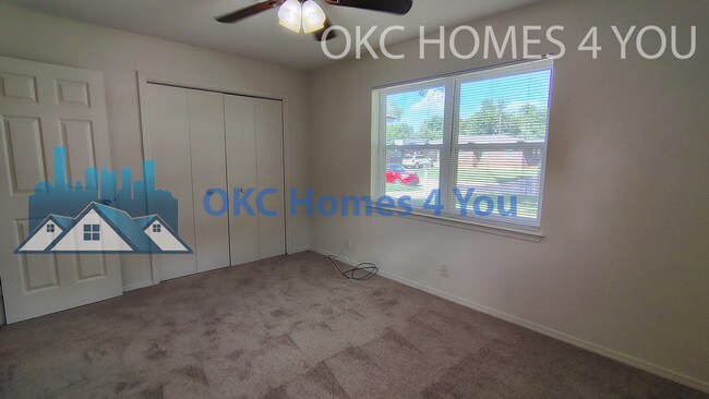 Building Photo - Remodeled 3 Bed in Mustang