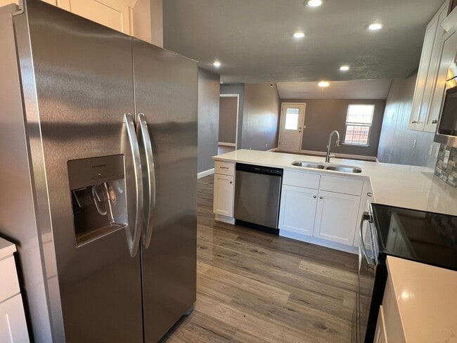 Building Photo - 2 Bed, 2 Bath Patio Home in Parkcrest