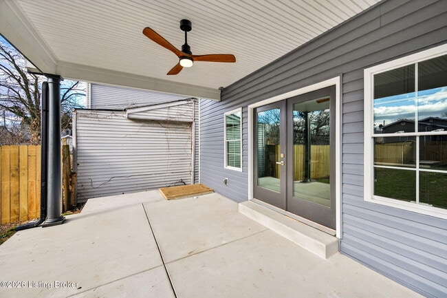 Building Photo - 914 Ash St