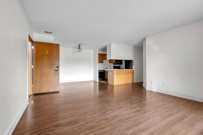 Building Photo - 2592 Eagles Cir