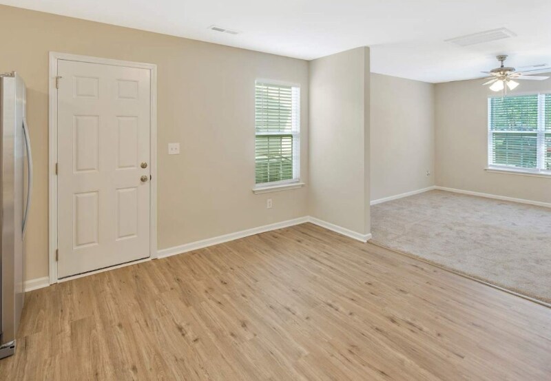 Building Photo - 236 Pangle Dr