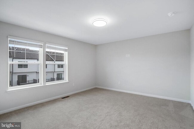 Building Photo - 721 Courier Ln