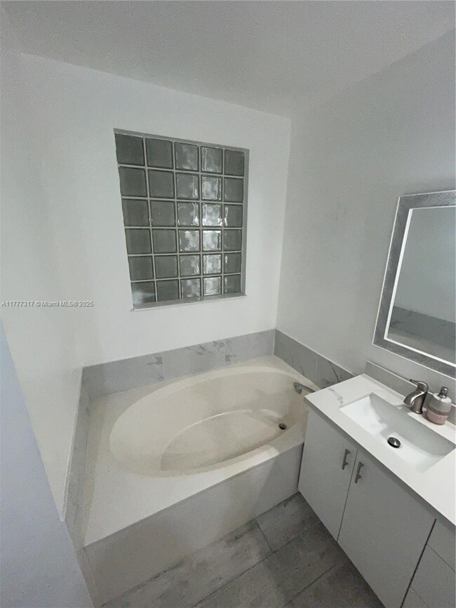 Building Photo - 12991 NW 9th Ln