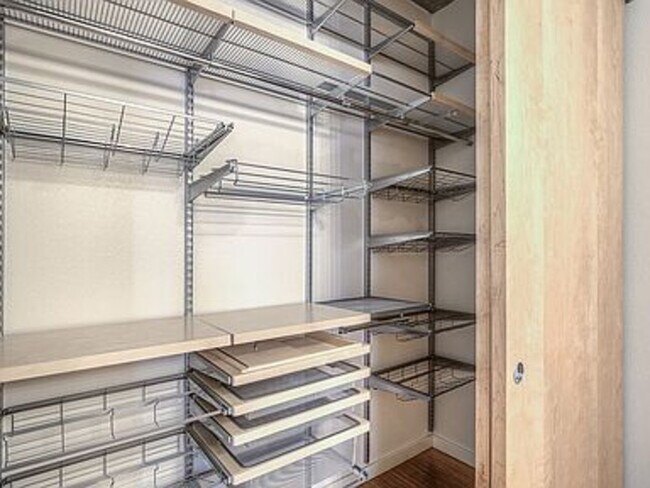 Building Photo - 1401 Wewatta St
