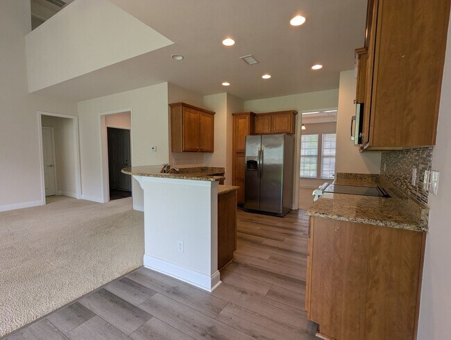 Building Photo - 10787 Edgepine Ln NW