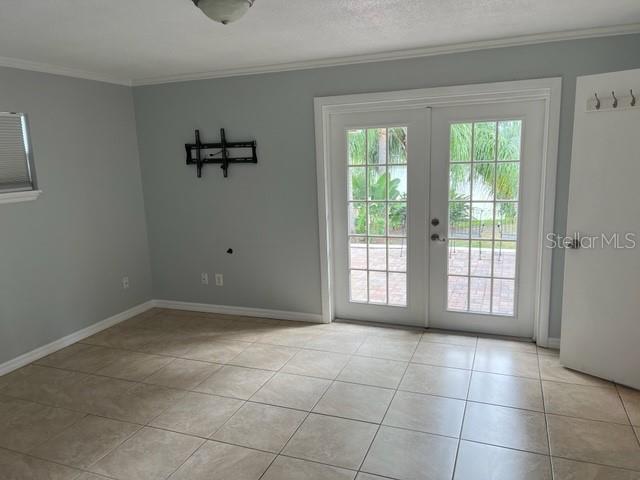Building Photo - 2615 S Crystal Lake Dr