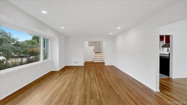 Building Photo - 118 Van Etten Blvd